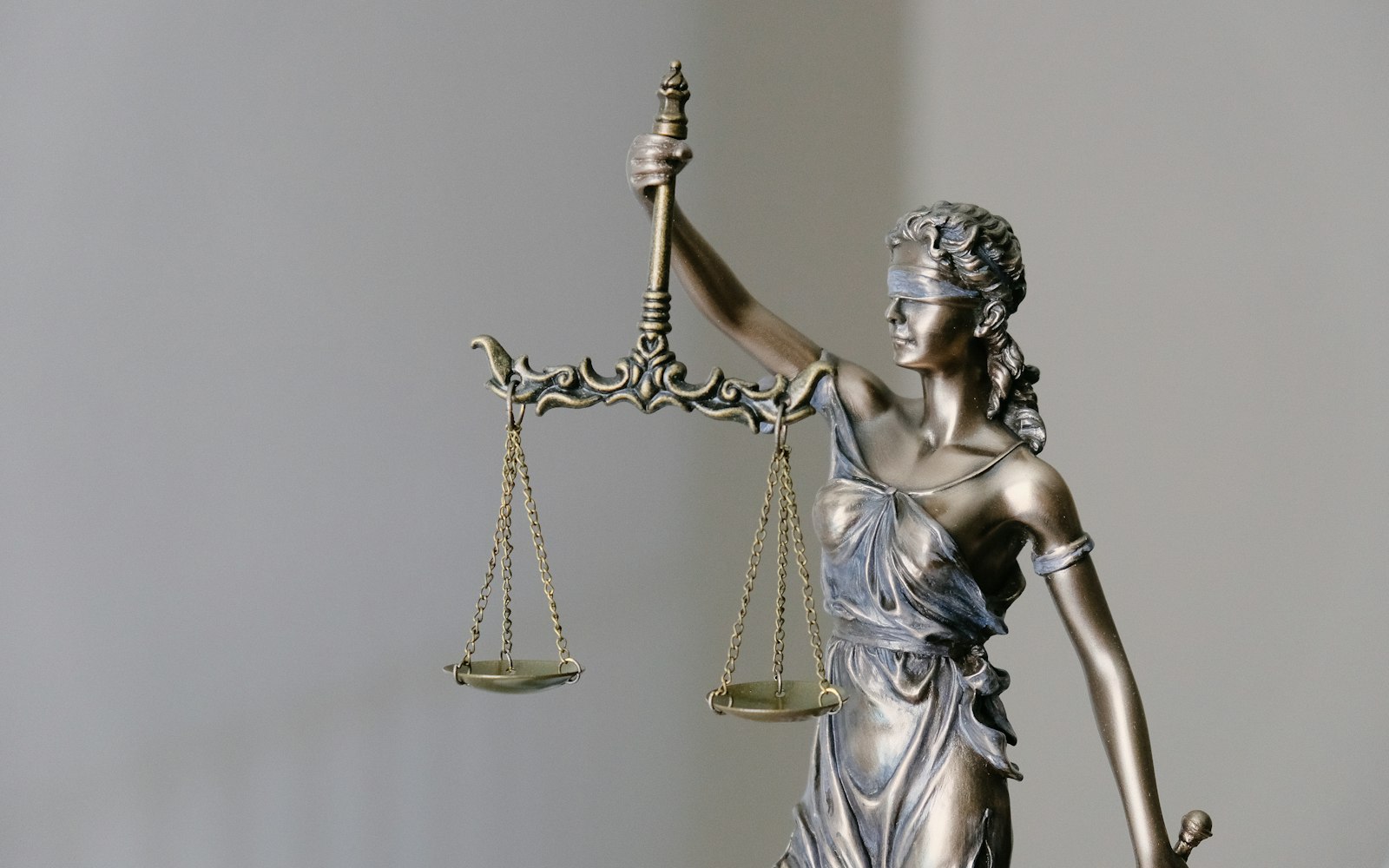 Symbolbild: cleverklagen: Wie zwei Anwälte LegalTech ohne Investoren bauen