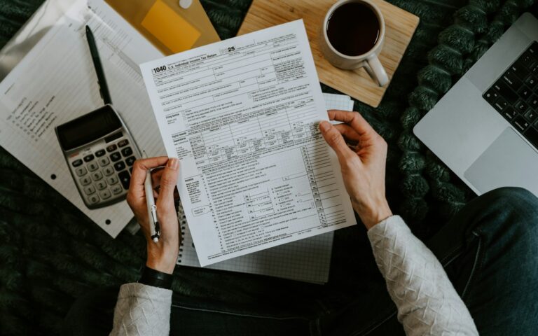 GmbH Steuern: Welche Steuern zahlt eine GmbH und wie viel?